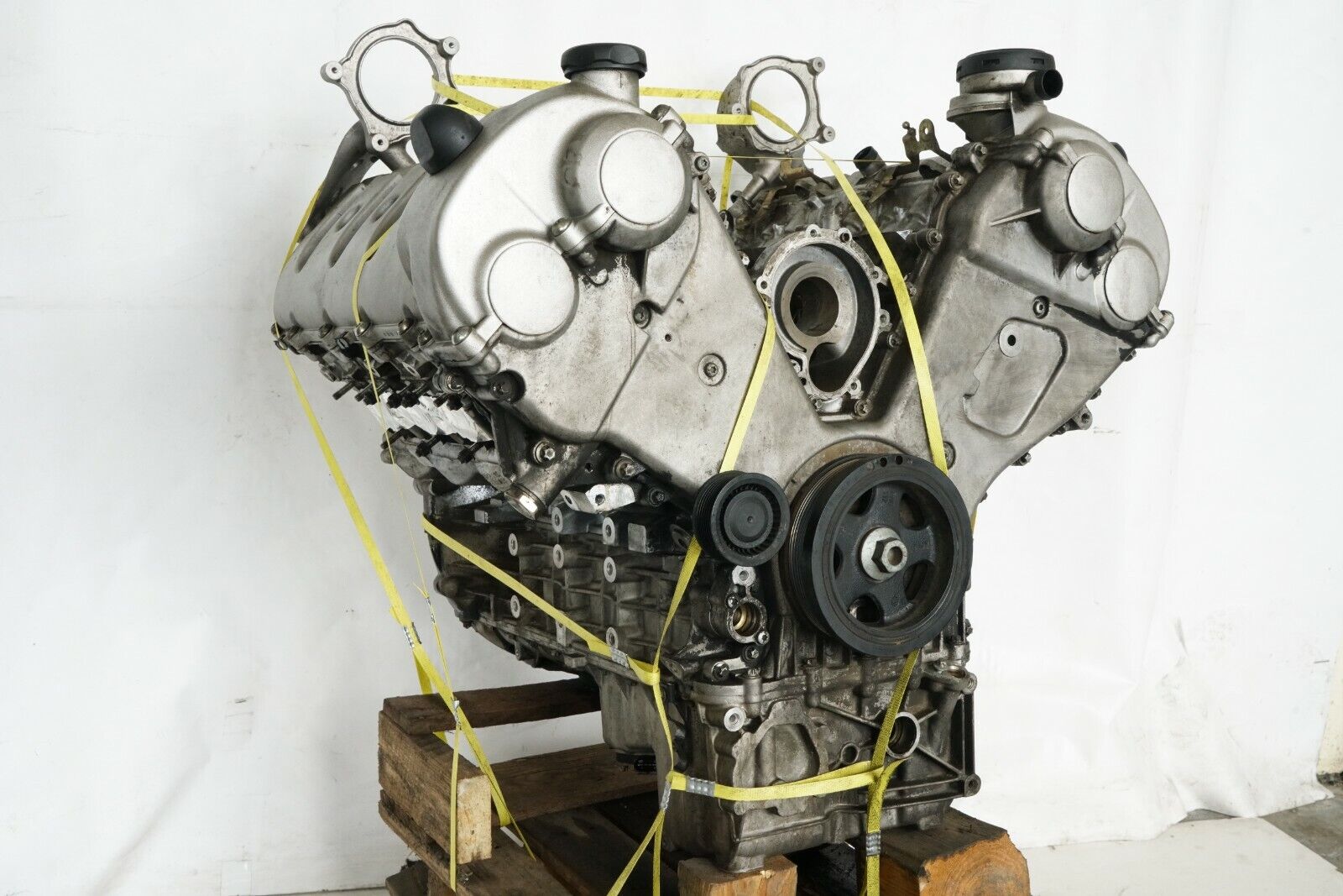 2003-2006 Porsche Cayenne 4.5L V8 Engine Motor Long Block 144K Miles W/O Turbo