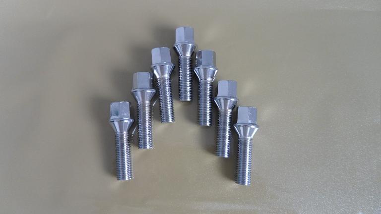 Ten Lug Bolts 14x1.5 50mm Shank Length Chrome Lugs Cone Seat for aftermarket rim