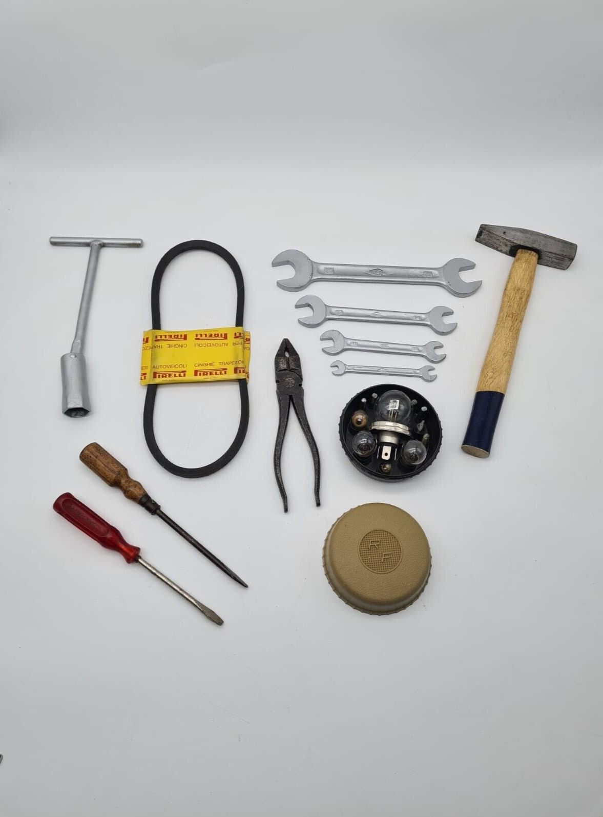 Lamborghini Miura lot tools kit bag screwdriver wrenches v belt Espada adaptable