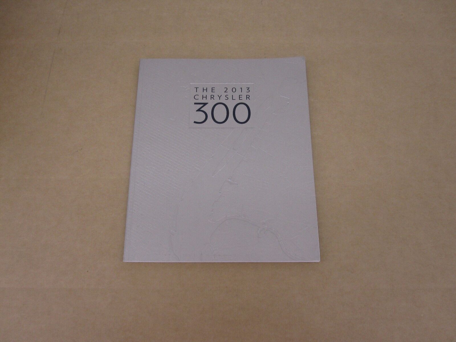2013 Chrysler 300 300S 300C 300 SRT Luxury Series sales brochure dealer catalog