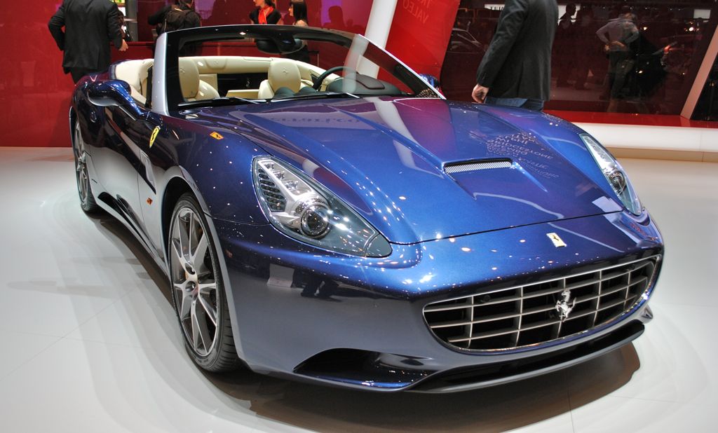 2012 Geneva: 2013 Ferrari California