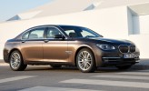 2013 BMW 7-Series Front 7/8 Angle
