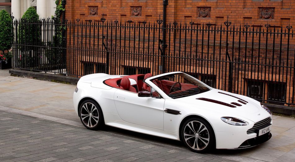 2013 Aston Martin V12 Vantage Roadster Front Right 7/8 Top Down