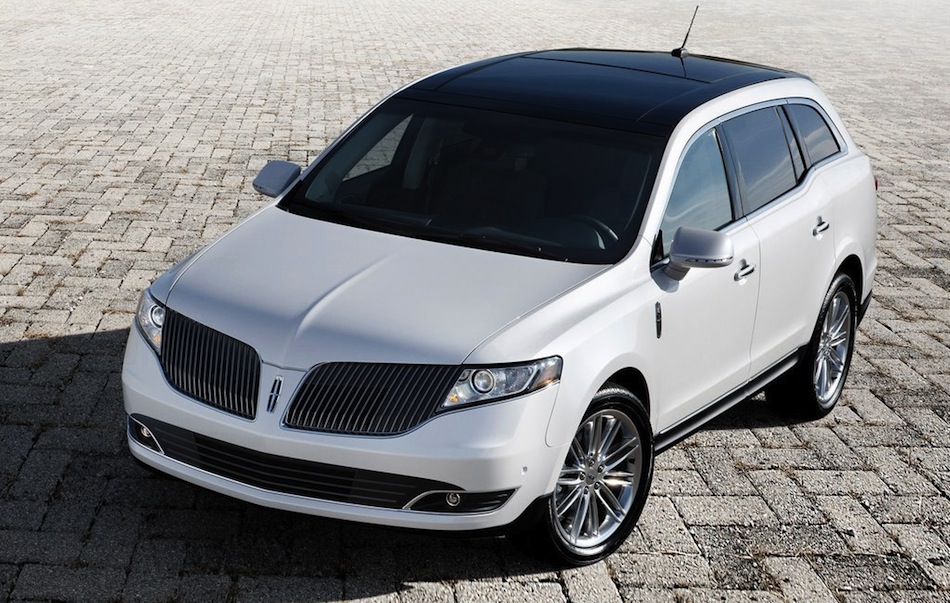 2012 Lincoln MKT Front Top View