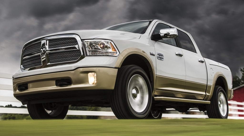 2013 Ram 1500 Front 3/4 Action Angle