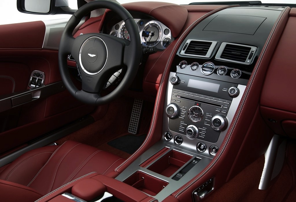 interior Aston Martin DB9 2013