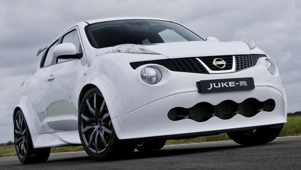 Nissan Juke-R 001 Front 3/4 View