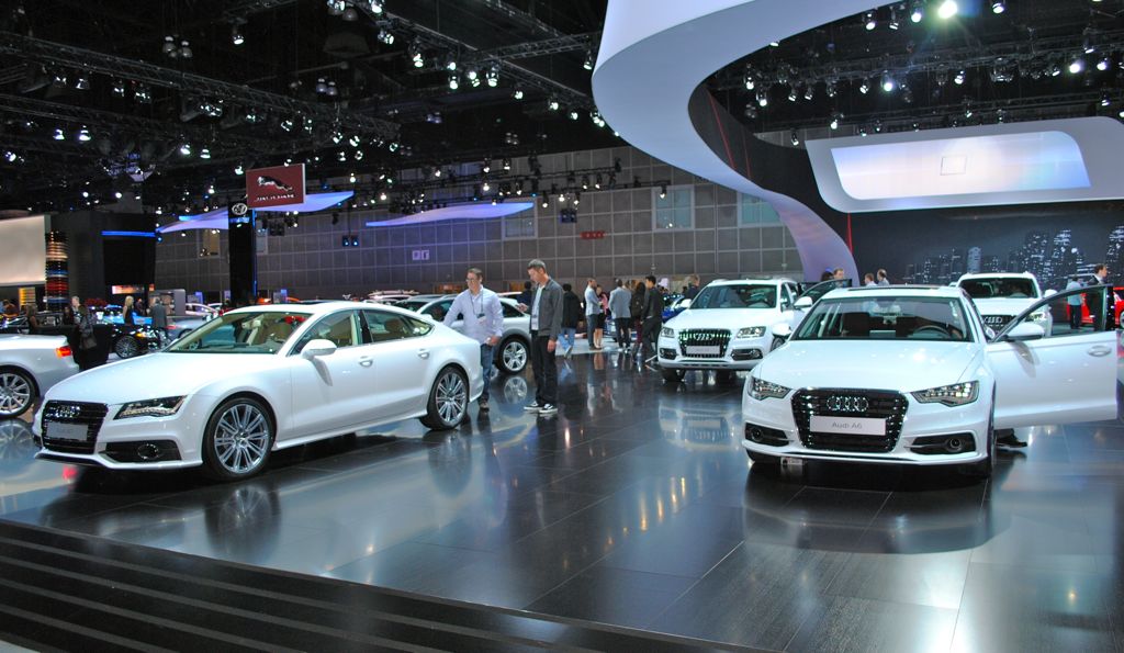 2012 LA: Audi TDI Display