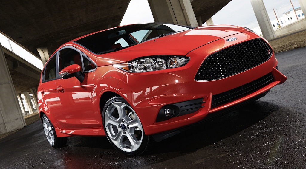 2014 Ford Fiesta ST US Front Angle View