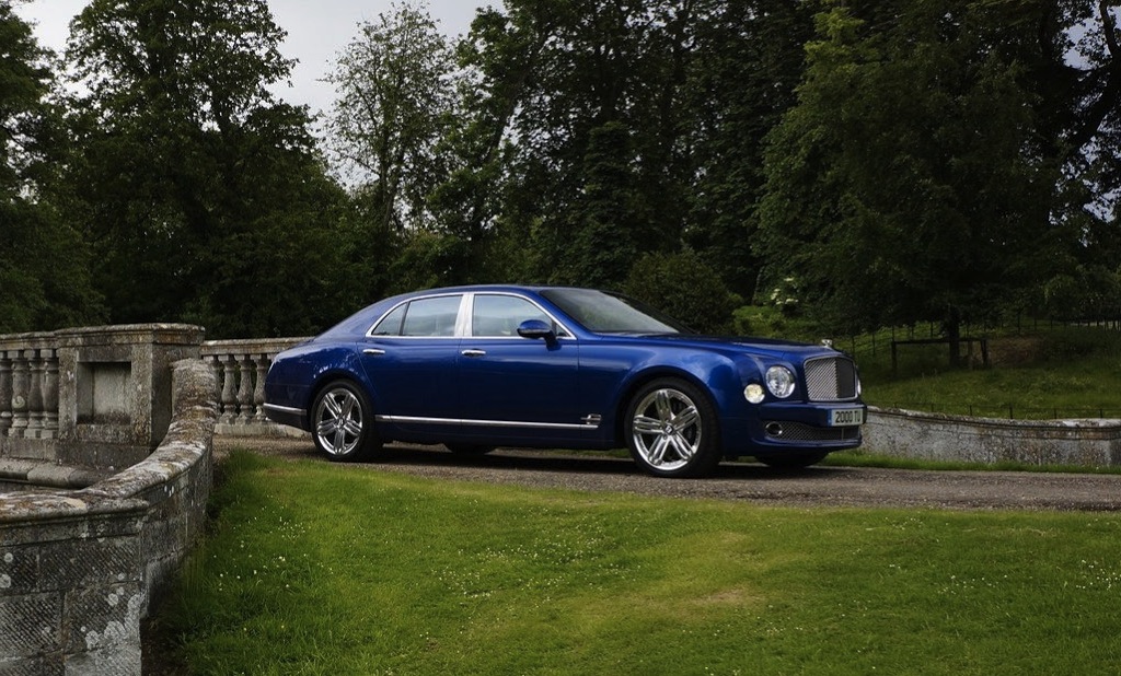 2014 Bentley Mulsanne Side Front Angle