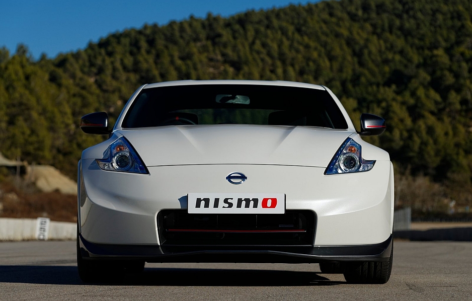 2014 Nissan 370Z Nismo Front