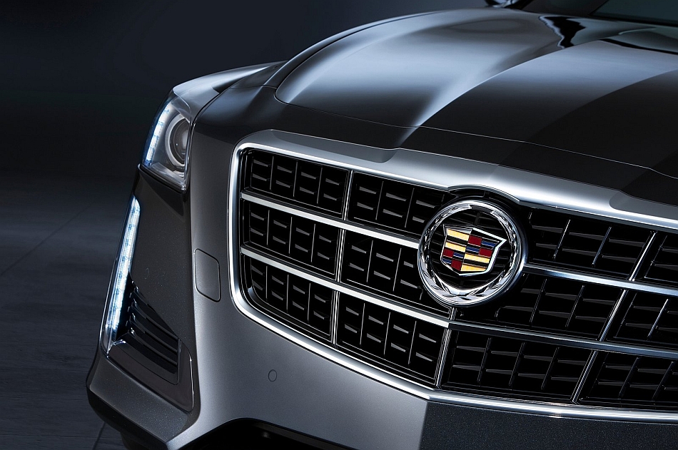2014 Cadillac CTS Grille Close Up