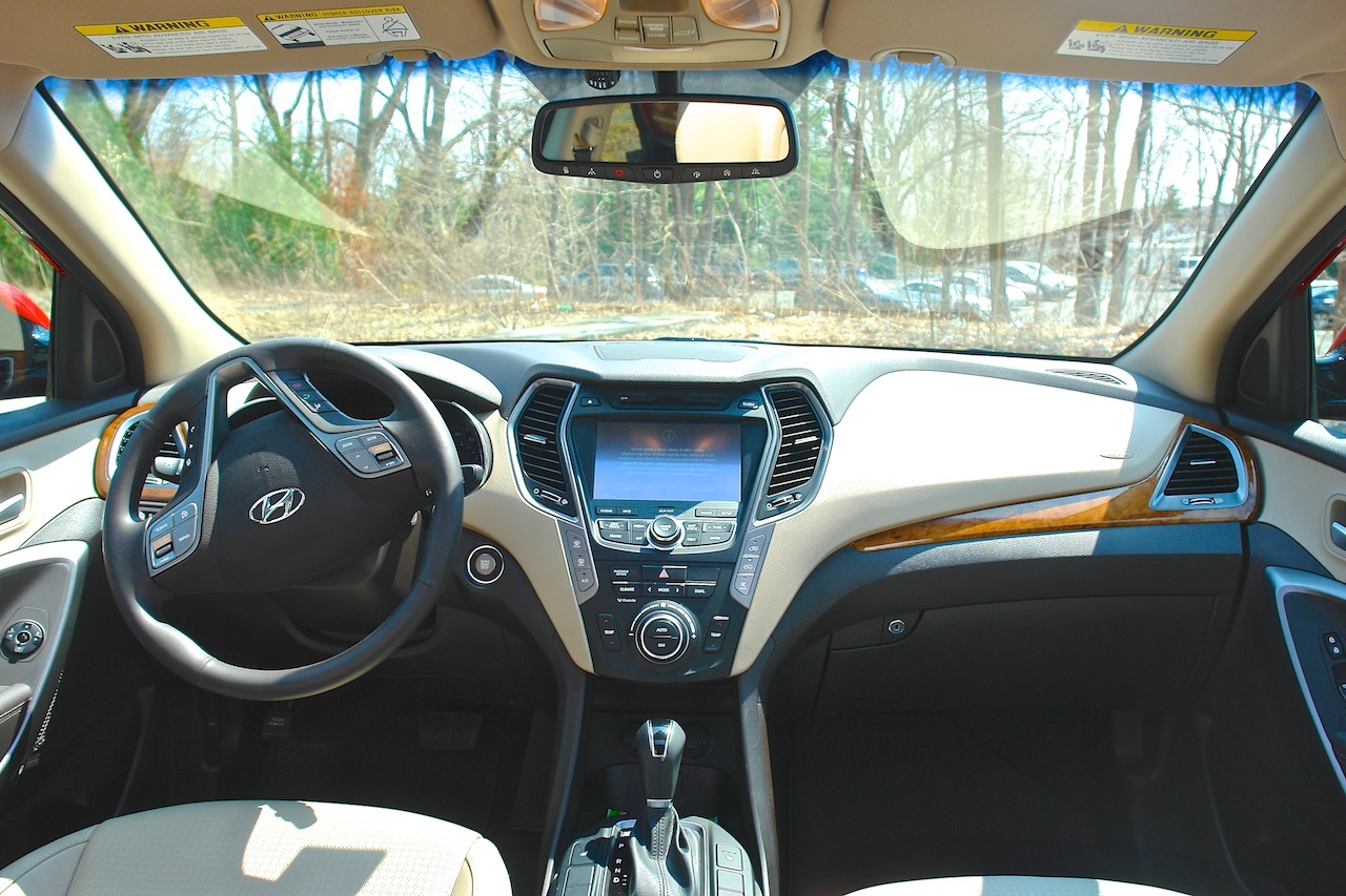 First Review - 2013 Hyundai Santa Fe Limited Interior Dashboard