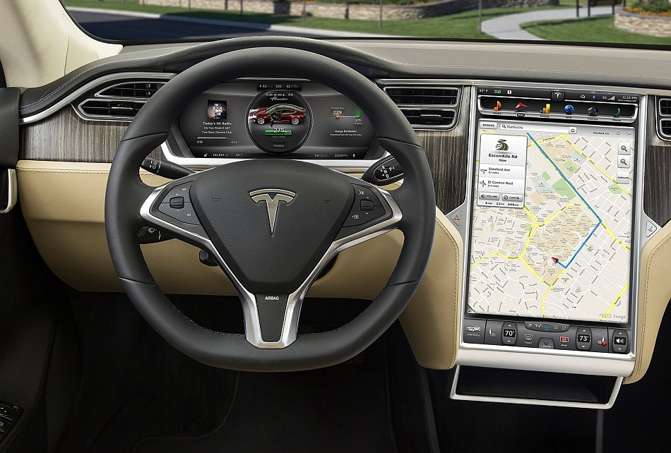 2013 Tesla Model S Dashboard