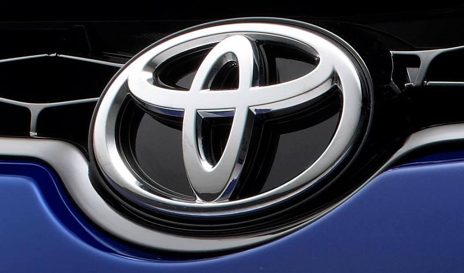 2014 Toyota Corolla Teaser Front Grille