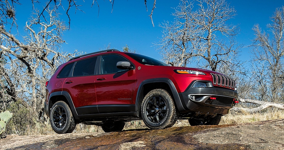 2014 Jeep Cherokee Front 7-8 Right Off Road