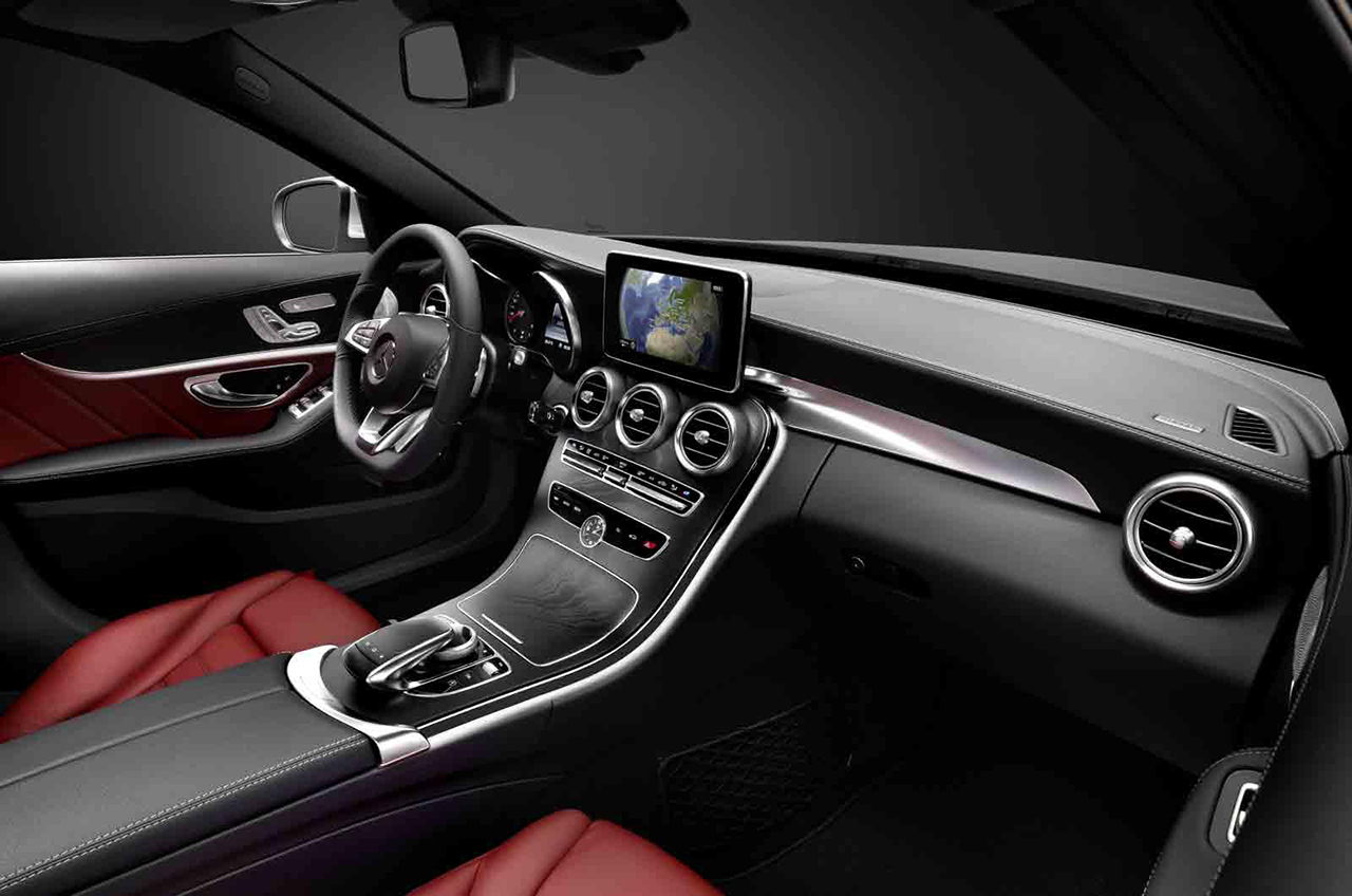 2015 Mercedes-Benz C-Class Interior Teaser (4)