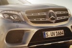 2015 Mercedes-Benz GL Photo Leak - WorldScoop