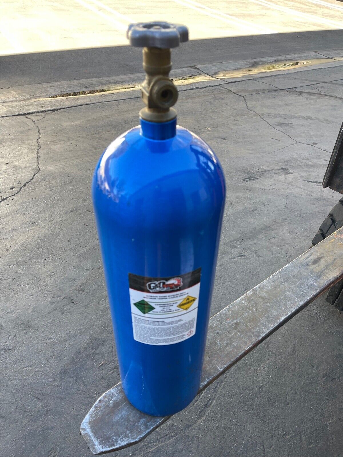 Nitrous Oxide Bottle - Bright Blue - Used - 20lb