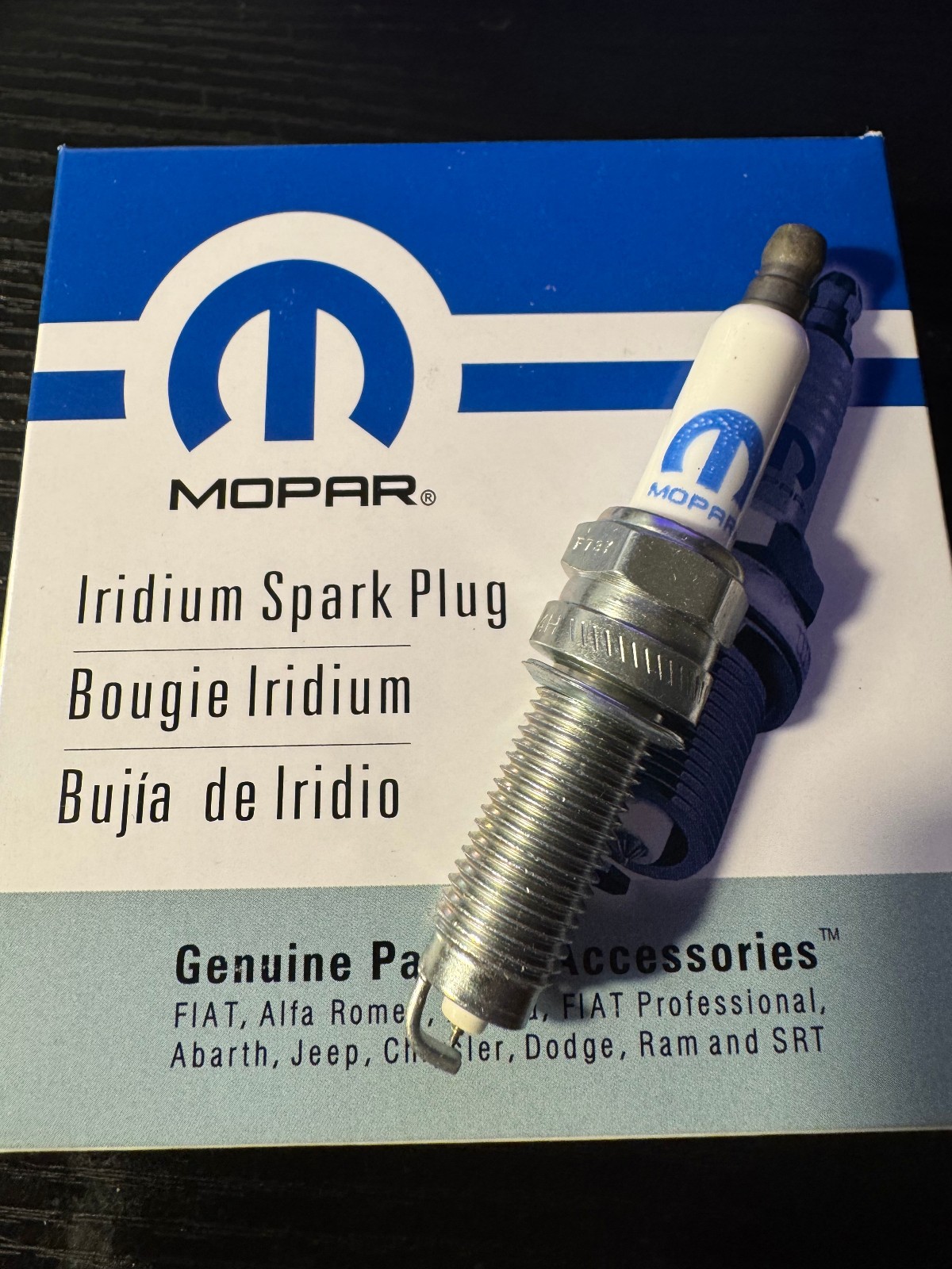 SPLZFR5C11 Set 16 Pcs. 2009-2013 Jeep Dodge Ram 5.7 Liter HEMI Spark Plugs OEM SPLZFR5C11 Set 16 Pcs. 2009-2013 Jeep Dodge Ram 5.7 Liter HEMI Spark Plugs OEM