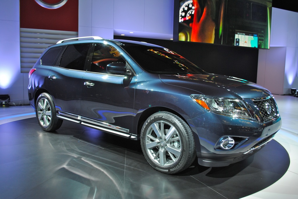 2012 Nissan Pathfinder Concept Detroit Front Three Quarter