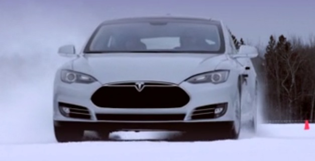 Tesla Model S Snow