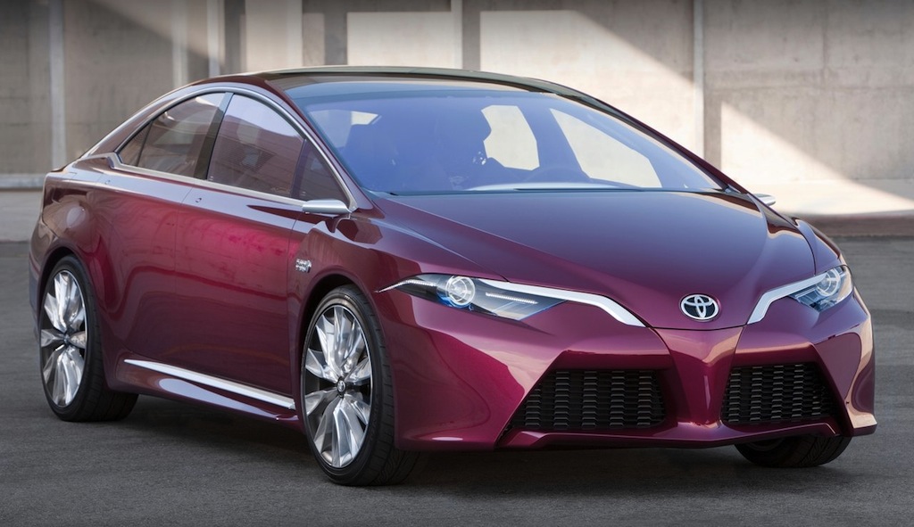 Toyota NS4 Plug-in Hybrid Concept