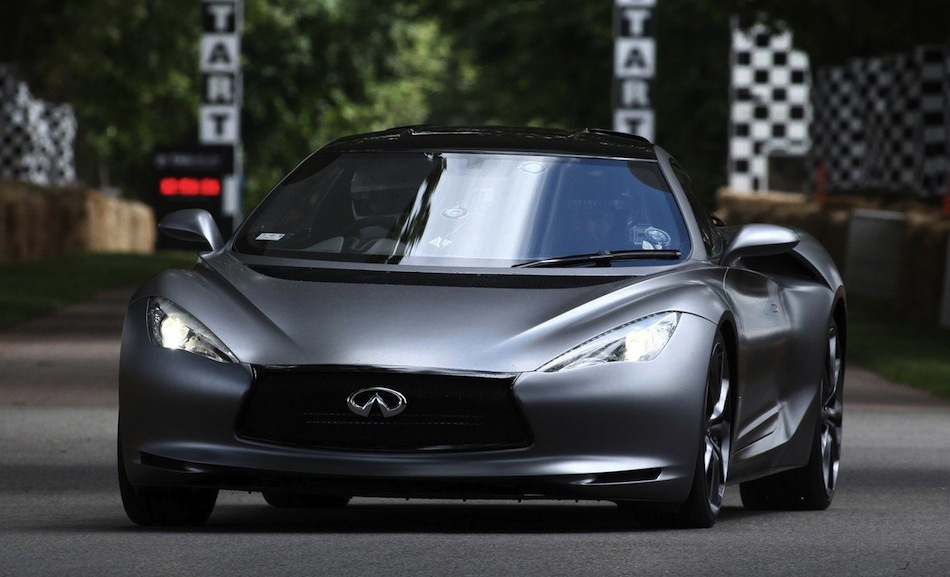 Infiniti EMERG-E Prototype at Goodwood Front Action Angle