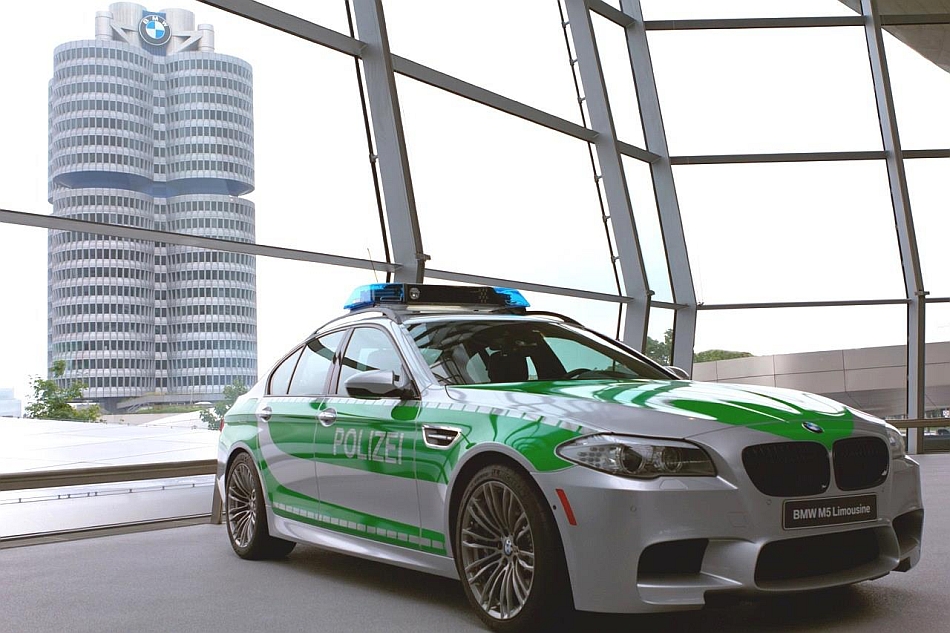 2012 BMW M5 Polizei Police Car