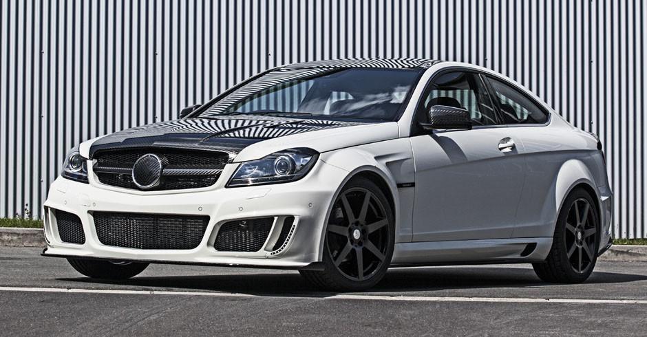 Mansory Mercedes-Benz C-Class Coupe Front 7/8 View