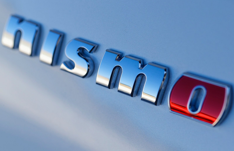 2014 Nissan 370Z Nismo Badge