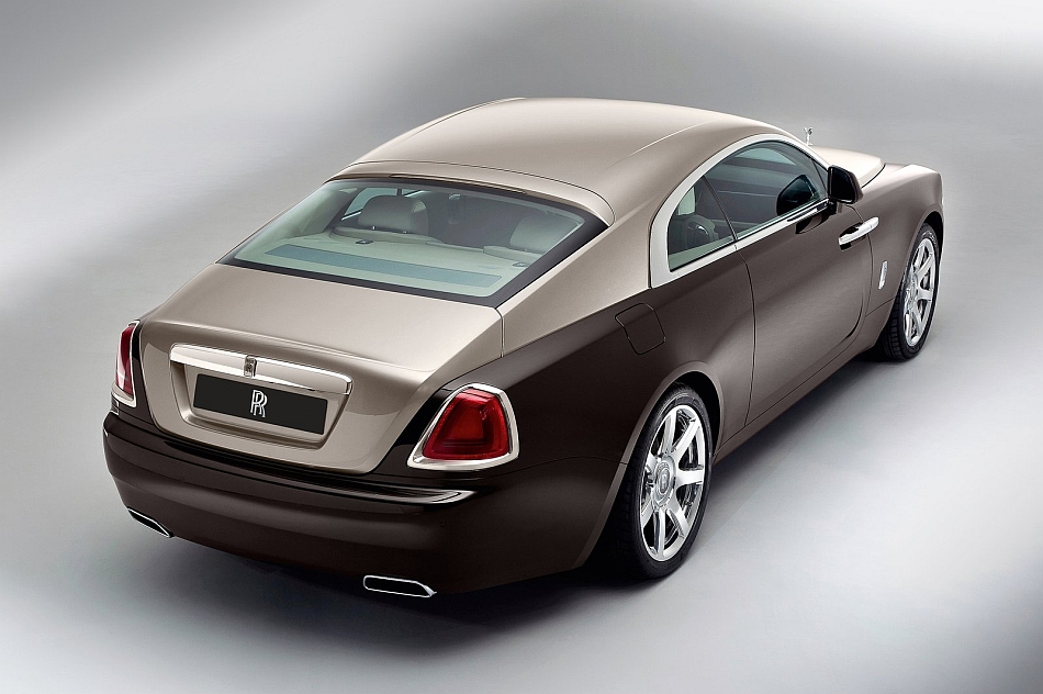 2014 Rolls-Royce Wraith Coupe Rear 3-4 Studio