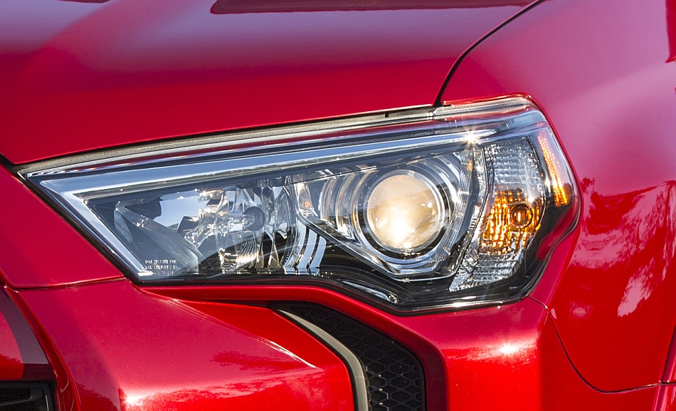 2014 Toyota 4Runner Headlight Teaser
