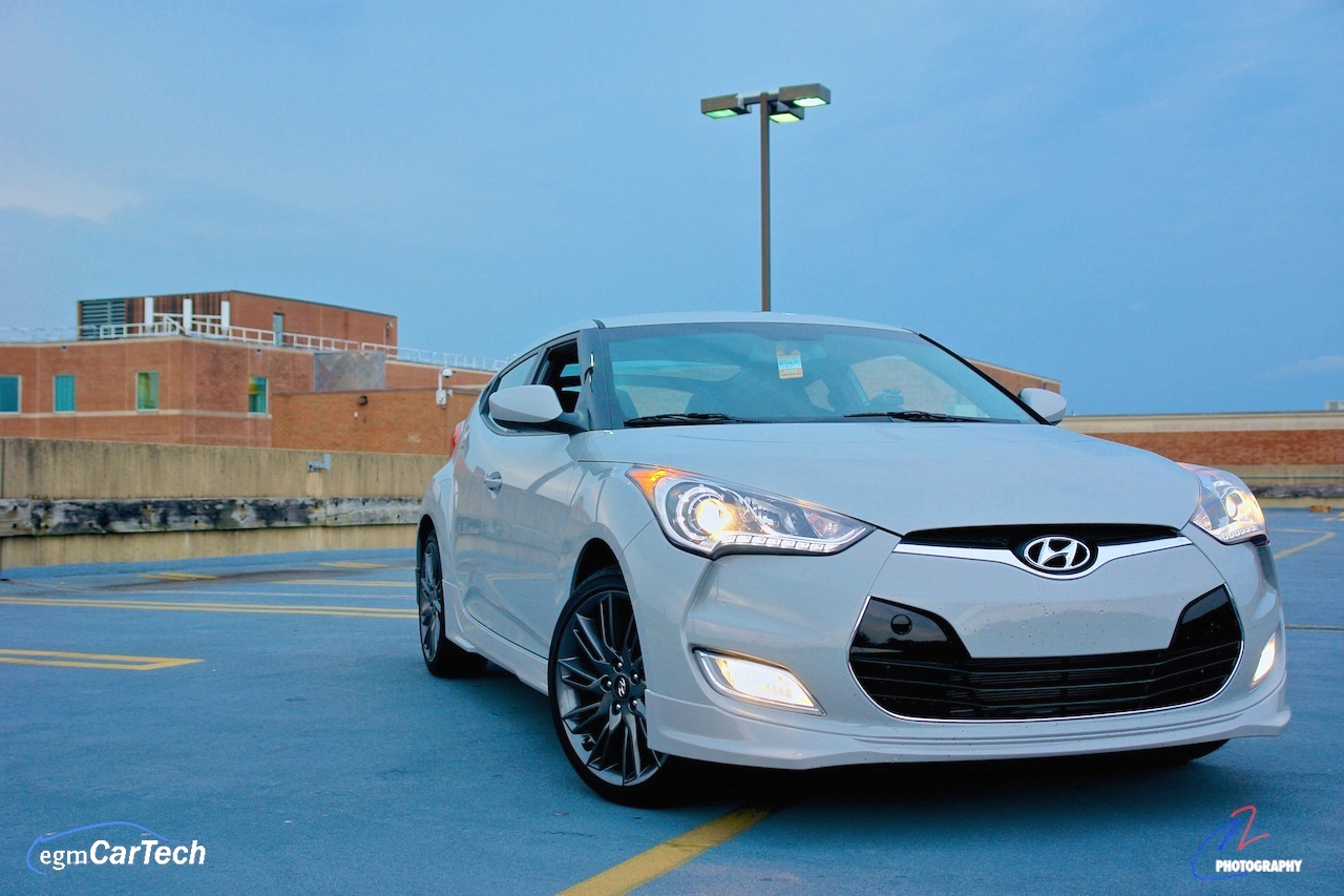 2013 Hyundai Veloster RE-MIX Edition Front 3-4 Right Close Up