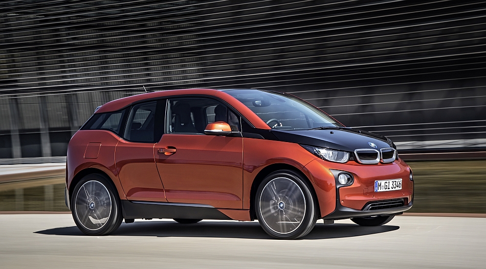 2014 BMW i3 Front 7-8 Right Cruising