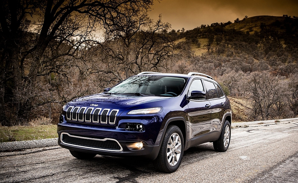 2014 Jeep Cherokee Front 3-4 Left Close Up