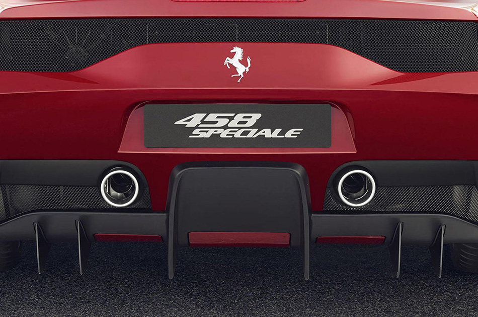 2014 Ferrari 458 Speciale (1)
