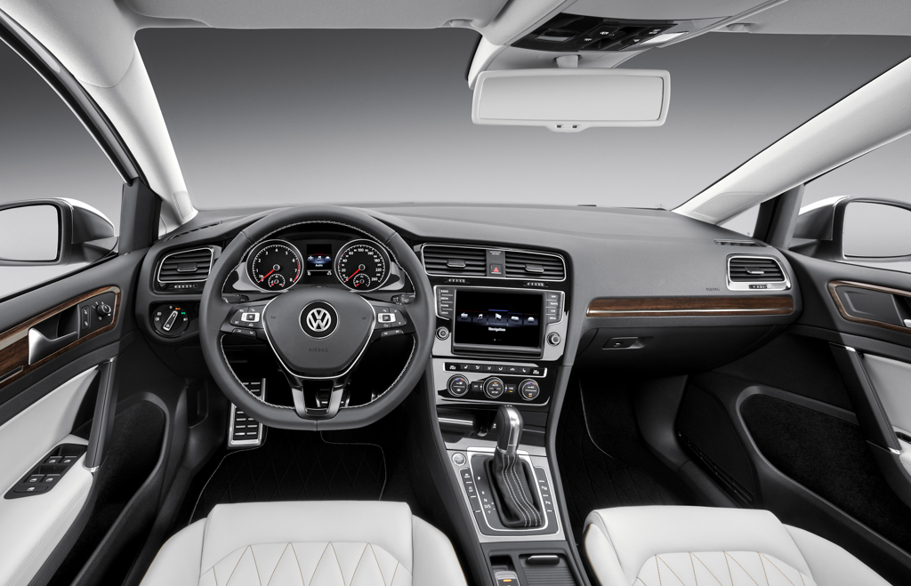 Volkswagen Midsize Coupe Concept Interior