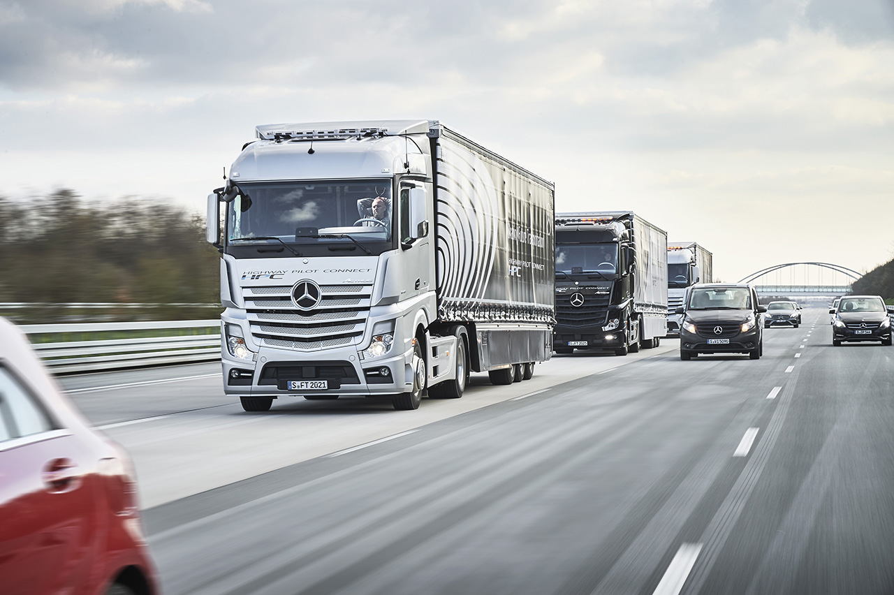2016 Mercedes-Benz Actros Autonomous Trucks Test